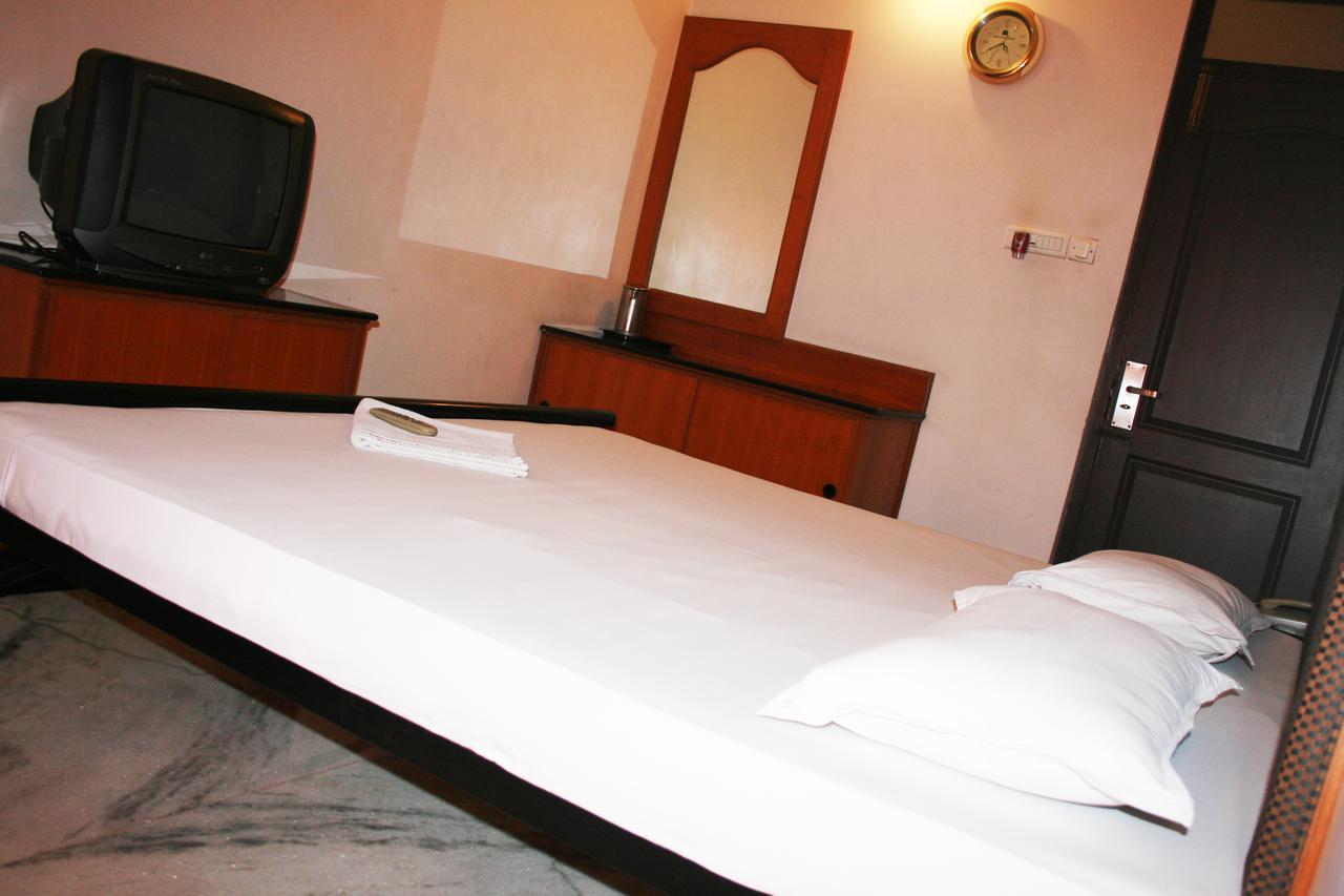 Hotel Grand Palace Coimbatore Exterior photo